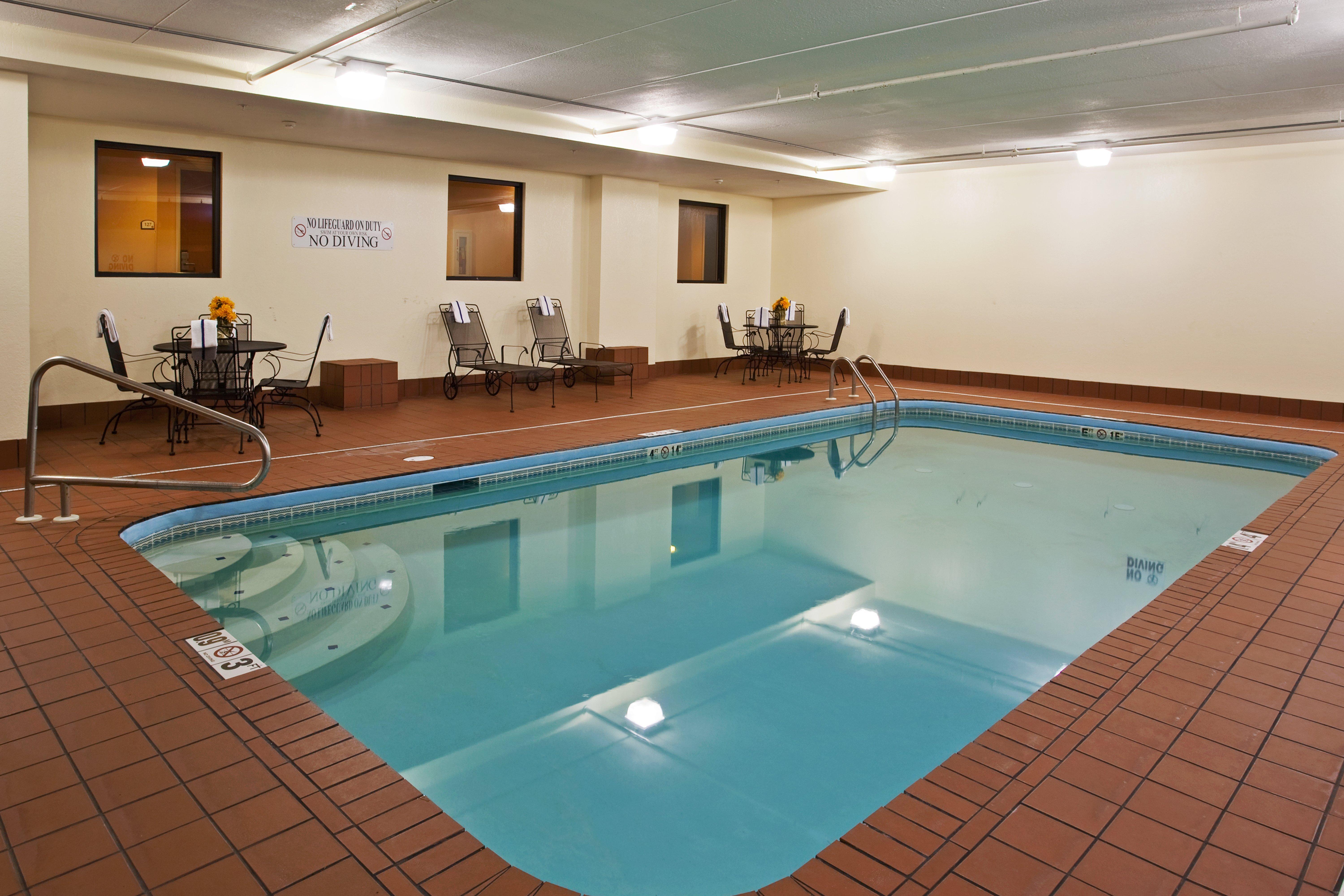 Holiday Inn Express London-I-70 By Ihg Dış mekan fotoğraf