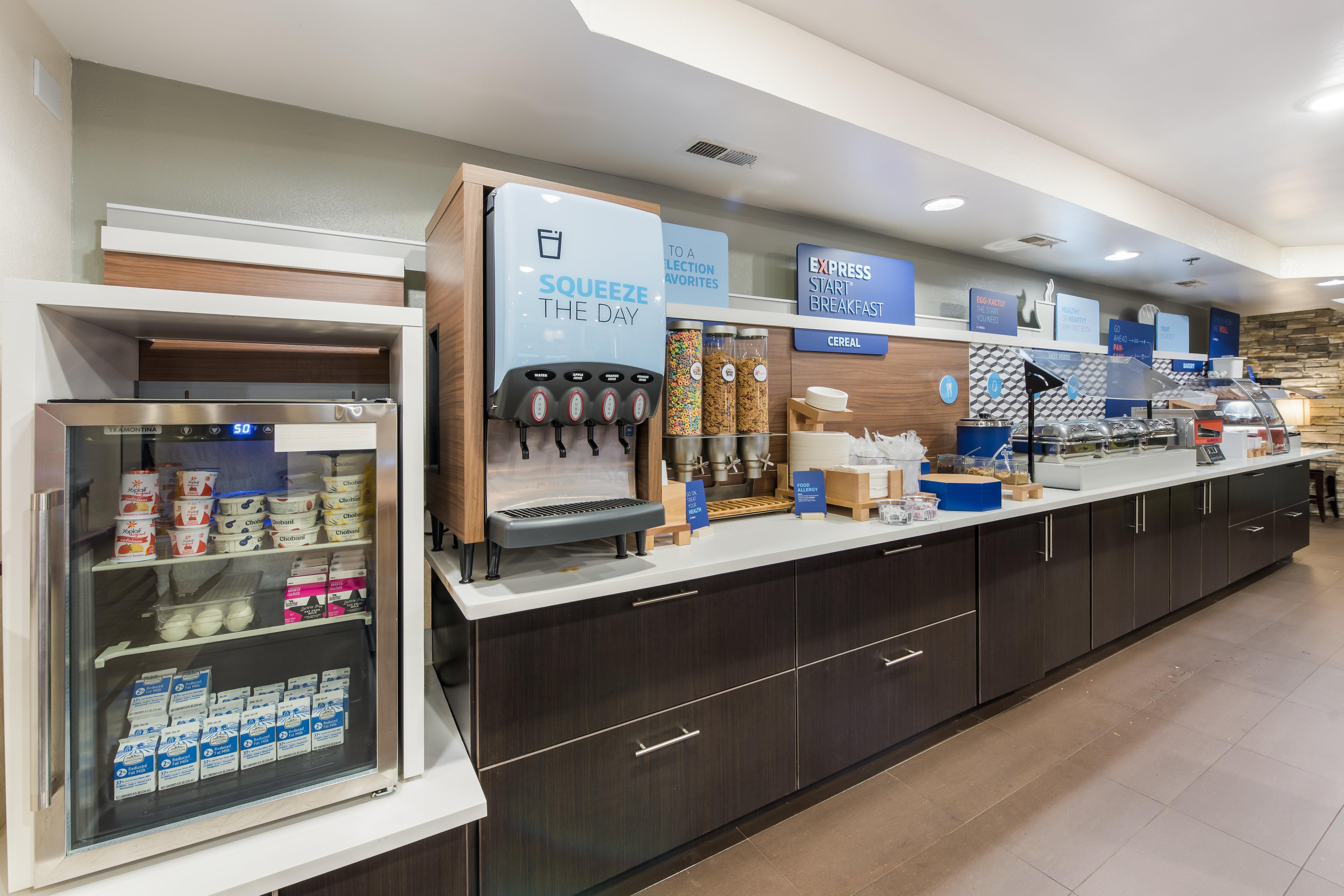 Holiday Inn Express London-I-70 By Ihg Dış mekan fotoğraf