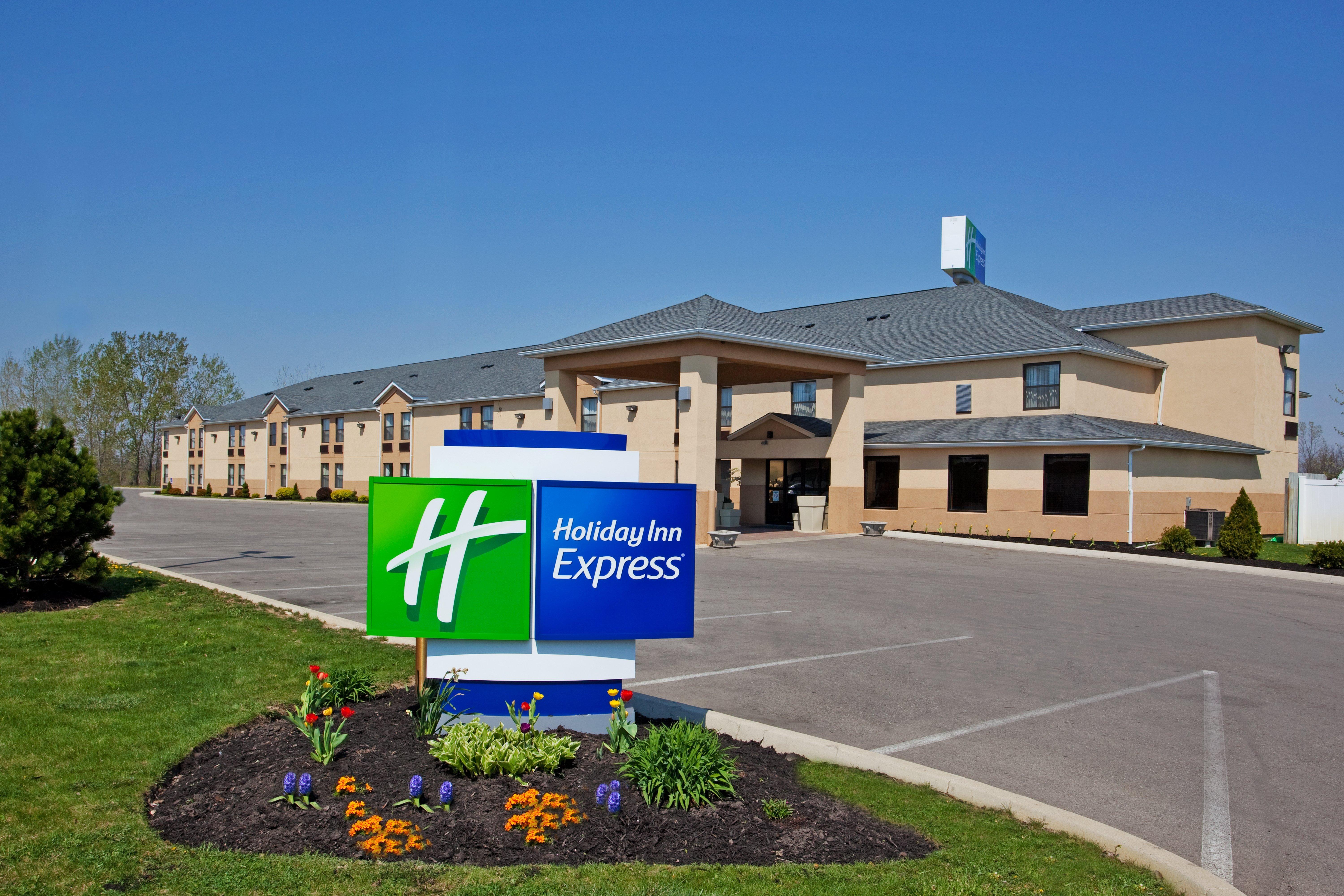 Holiday Inn Express London-I-70 By Ihg Dış mekan fotoğraf