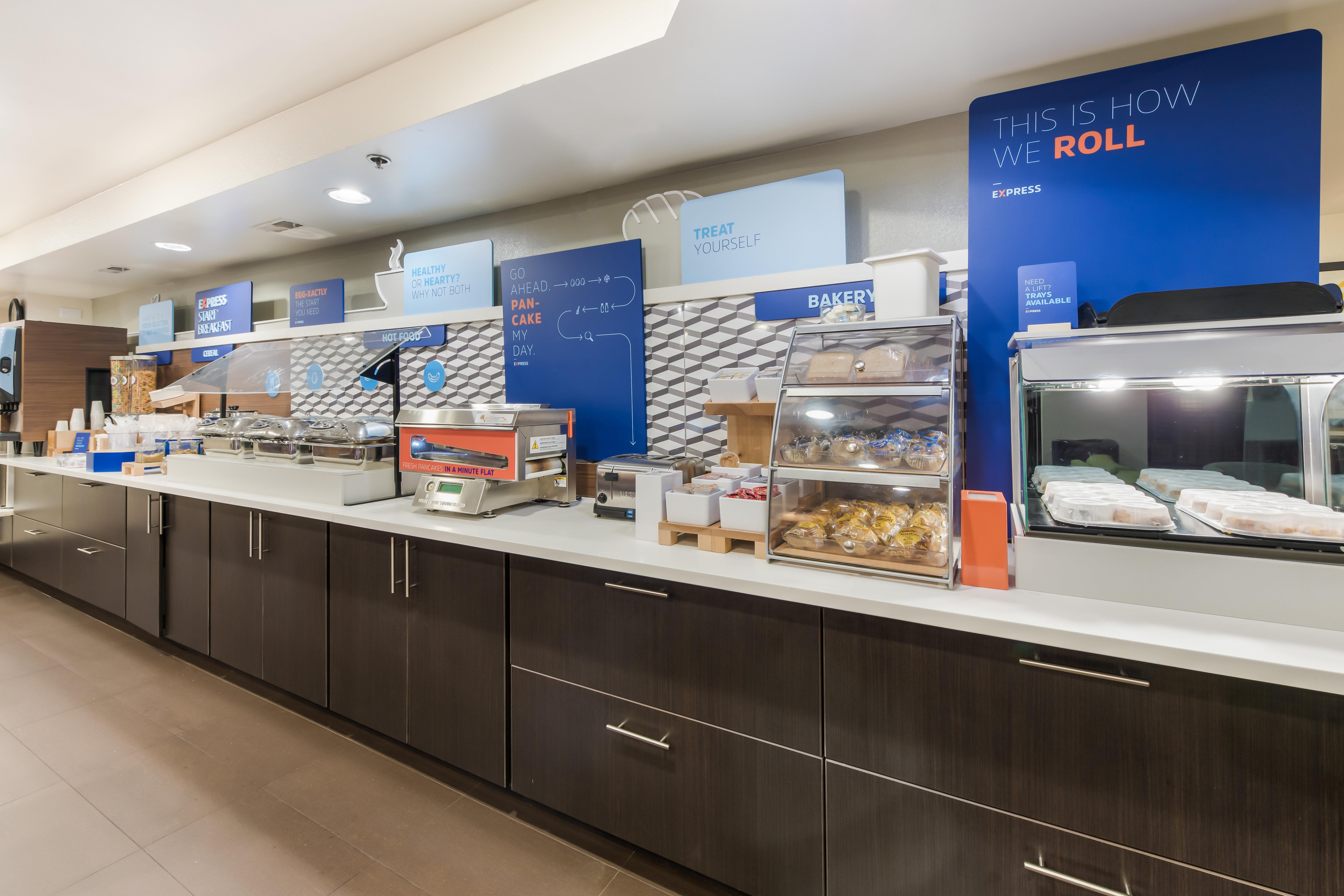 Holiday Inn Express London-I-70 By Ihg Dış mekan fotoğraf