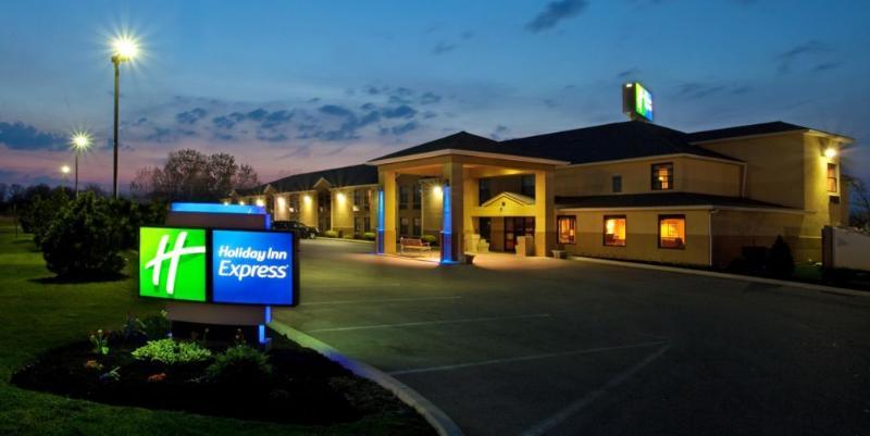 Holiday Inn Express London-I-70 By Ihg Dış mekan fotoğraf